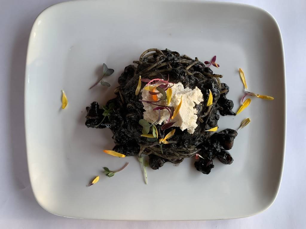 Francesco Ristorante Italiano | restaurant | 7708 Center Blvd SE, Snoqualmie, WA 98065, USA | 4258886800 OR +1 425-888-6800