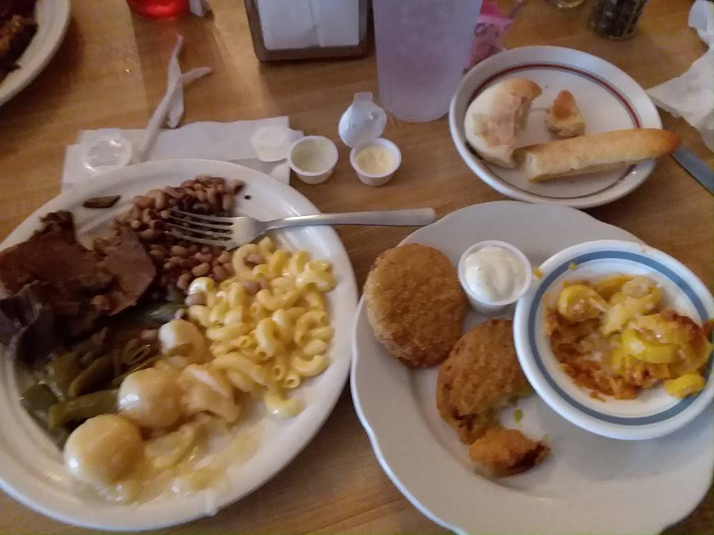 Breeces Cafe | cafe | 111 S Public Square, Centerville, TN 37033, USA | 9317293481 OR +1 931-729-3481