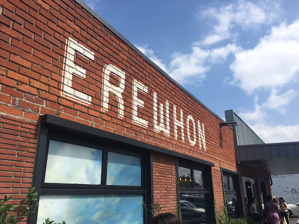 Erewhon Market | restaurant | 585 Venice Blvd, Venice, CA 90291, USA | 3103623062 OR +1 310-362-3062