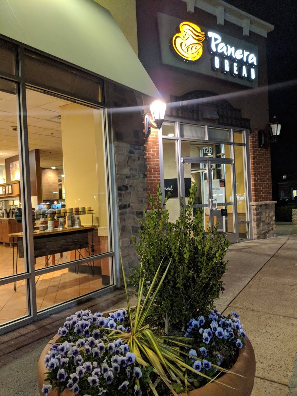 Panera Bread | cafe | 43670 Greenway Corporate Dr, Ashburn, VA 20147, USA | 7037230771 OR +1 703-723-0771