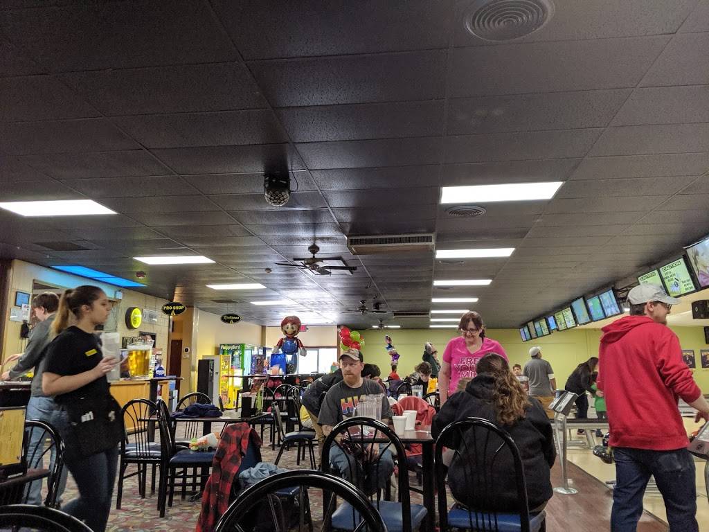 City Limits East | restaurant | 2120 E Saginaw Hwy, East Lansing, MI 48823, USA | 5173377000 OR +1 517-337-7000