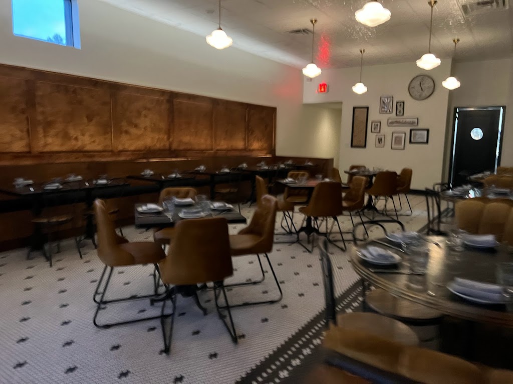 The Public Bistro | restaurant | 937 Cooper St, Memphis, TN 38104, USA | 9015092113 OR +1 901-509-2113