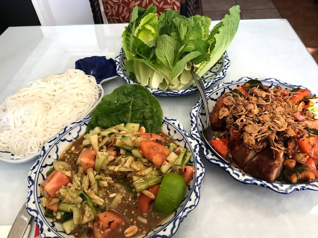 Dees Kitchen | restaurant | 509 Howe Ave, Shelton, CT 06484, USA | 2035138070 OR +1 203-513-8070