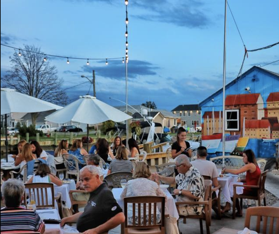 Anchor Down Dockside | restaurant | 2479 Adler Ct, Seaford, NY 11783, USA | 5167852390 OR +1 516-785-2390