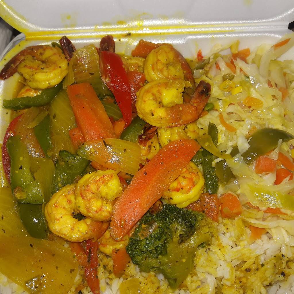 Nadine Vibes Kitchen & Sports Bar | restaurant | 6305 Miramar Pkwy, Miramar, FL 33023, USA | 7542632343 OR +1 754-263-2343