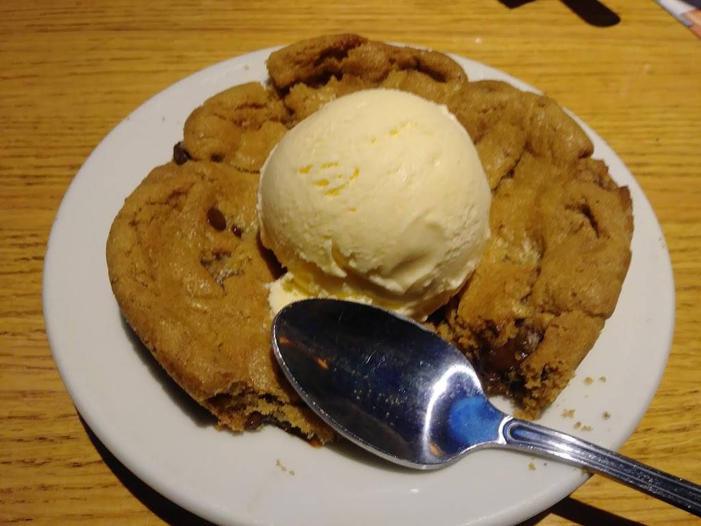 Old Chicago | restaurant | 1436 Hahns Peak Dr, Loveland, CO 80538, USA | 9705931003 OR +1 970-593-1003