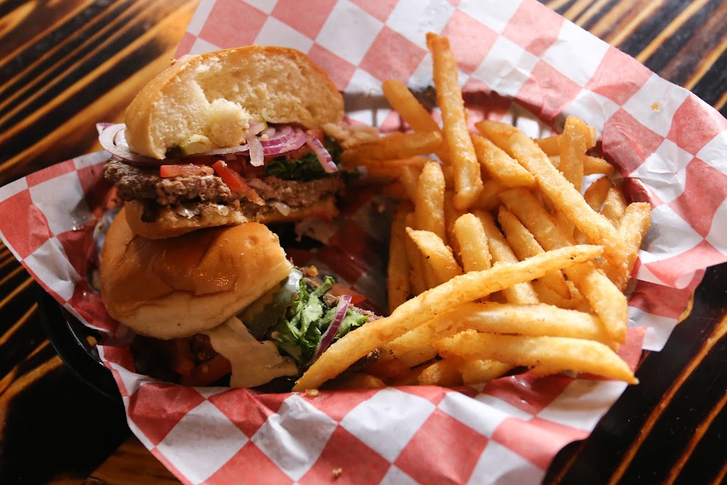 Pit Pony Pub & Eatery | restaurant | 111 W Van Buren St, Centerville, IA 52544, USA | 6412160070 OR +1 641-216-0070