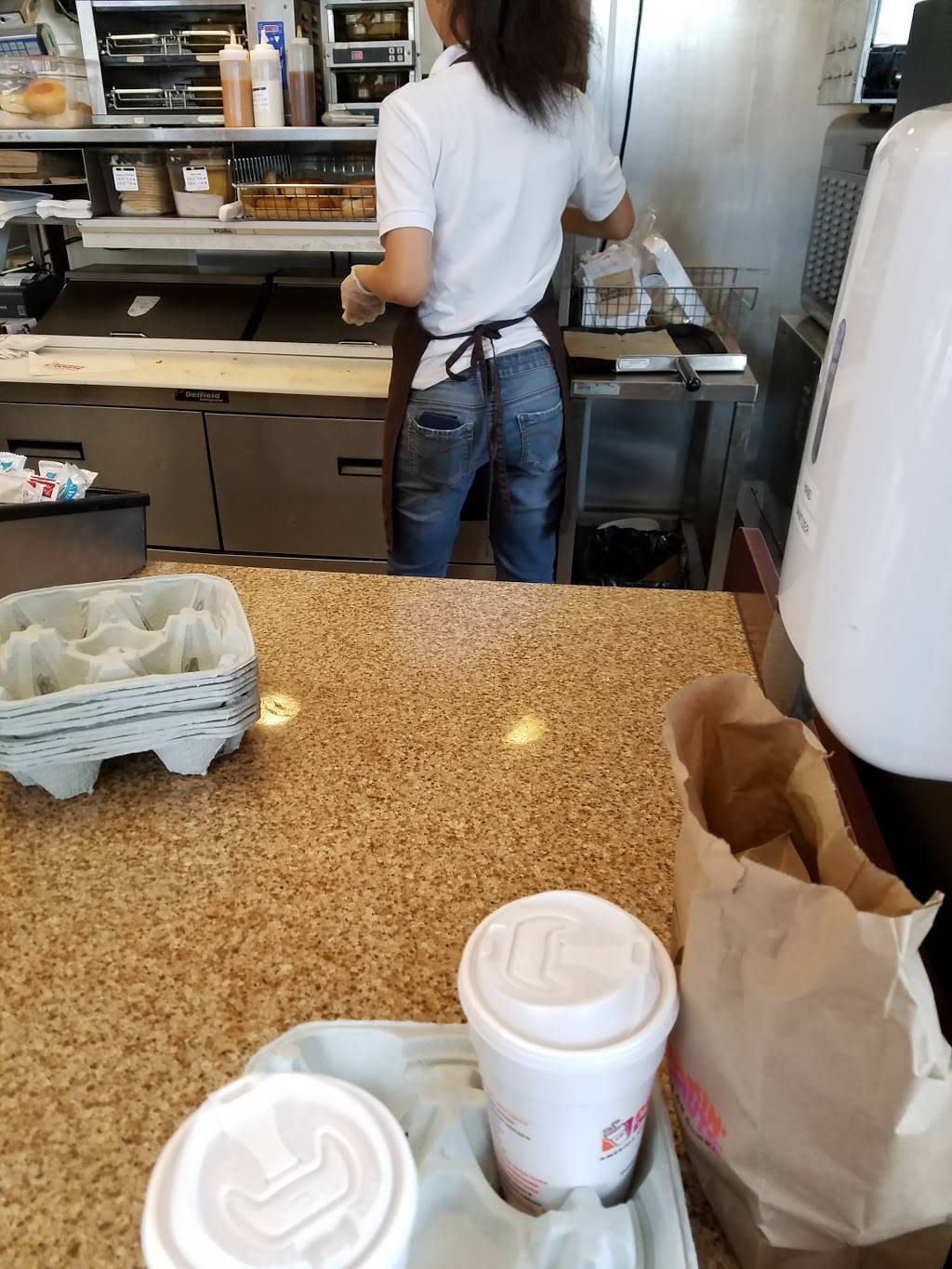 Dunkin | bakery | 3390 W Hillsboro Blvd, Deerfield Beach, FL 33442, USA | 9544815996 OR +1 954-481-5996