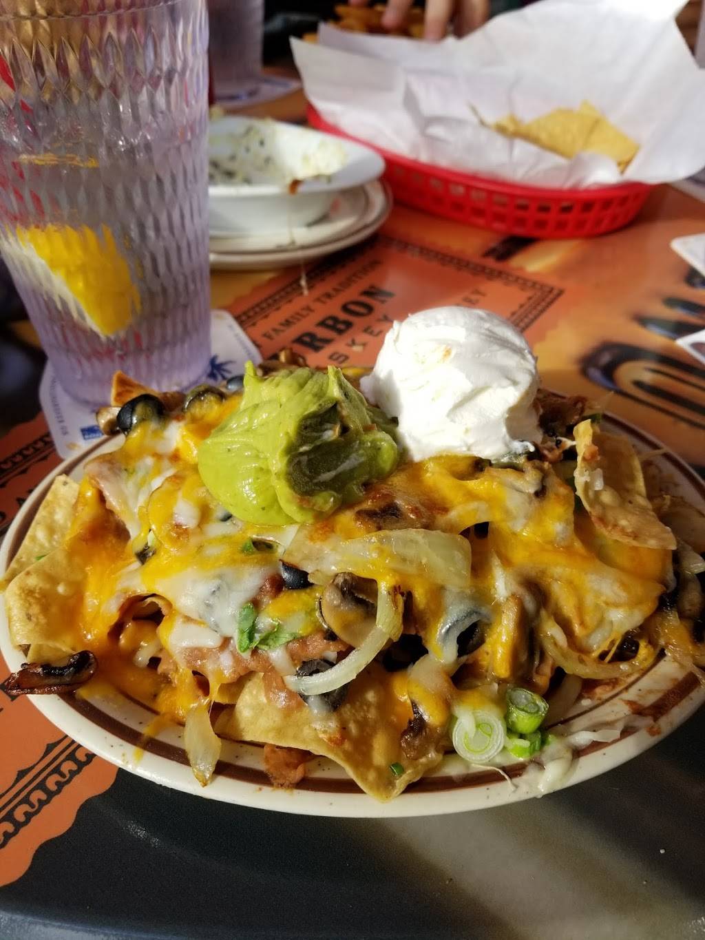 Garfs Sports Lounge | restaurant | 3046 Bristol St, Costa Mesa, CA 92626, USA | 7144354070 OR +1 714-435-4070