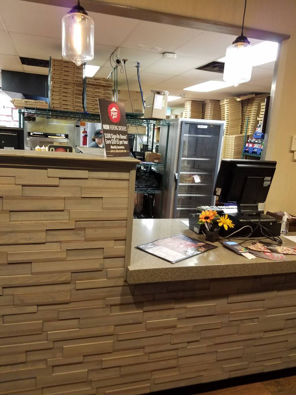 Pizza Hut | restaurant | 2236 E 62nd St, Indianapolis, IN 46220, USA | 3174750351 OR +1 317-475-0351