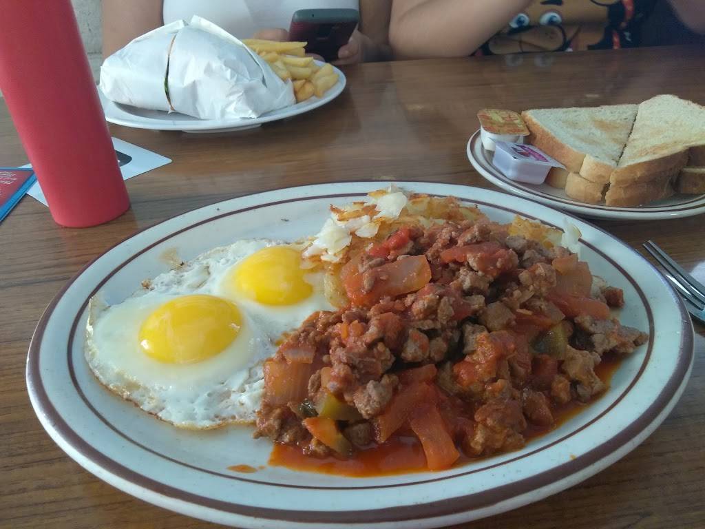 Dinos | restaurant | 13128 S Inglewood Ave, Hawthorne, CA 90250, USA | 3102194098 OR +1 310-219-4098