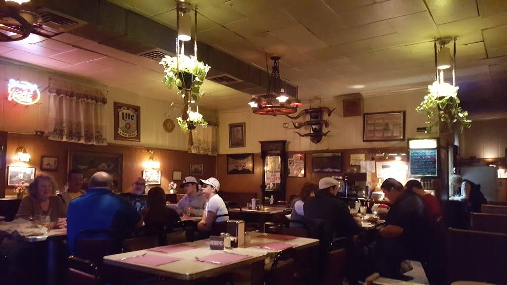 Patsys | restaurant | 72 7th Ave, Paterson, NJ 07524, USA | 9737429596 OR +1 973-742-9596