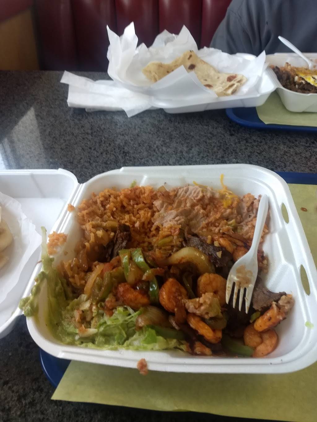 Betos | restaurant | 3348 W 3500 S, West Valley City, UT 84119, USA | 8016791810 OR +1 801-679-1810