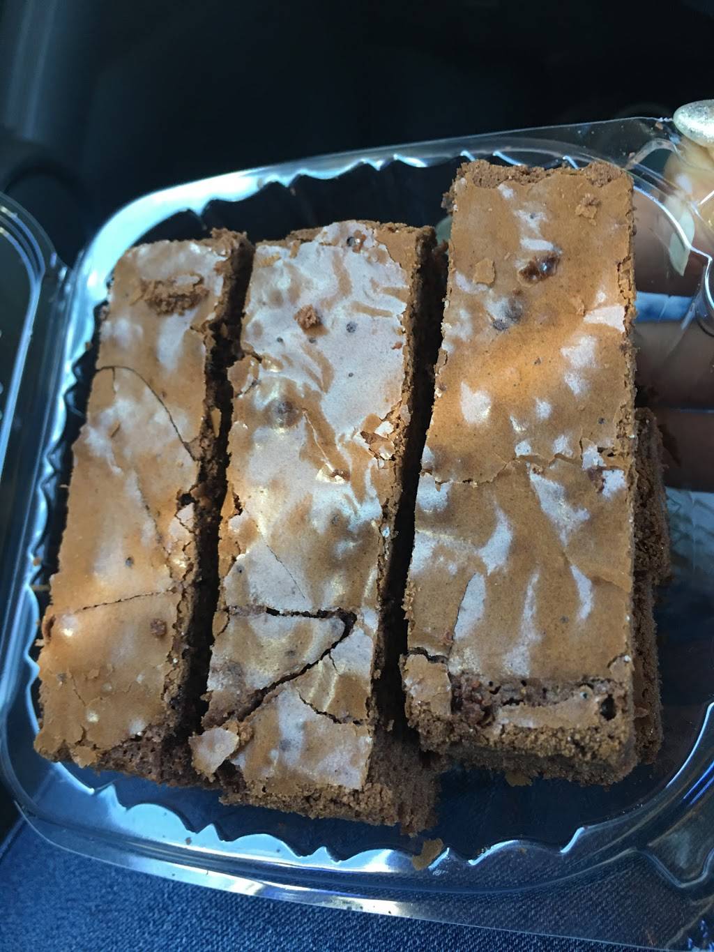 Log Cabin | restaurant | 2459 Dalview St, Houston, TX 77091, USA | 7139572396 OR +1 713-957-2396