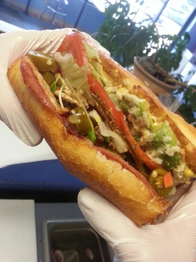 Big Dog Deli | restaurant | 300 Nickel St # 14, Broomfield, CO 80020, USA | 3034601000 OR +1 303-460-1000