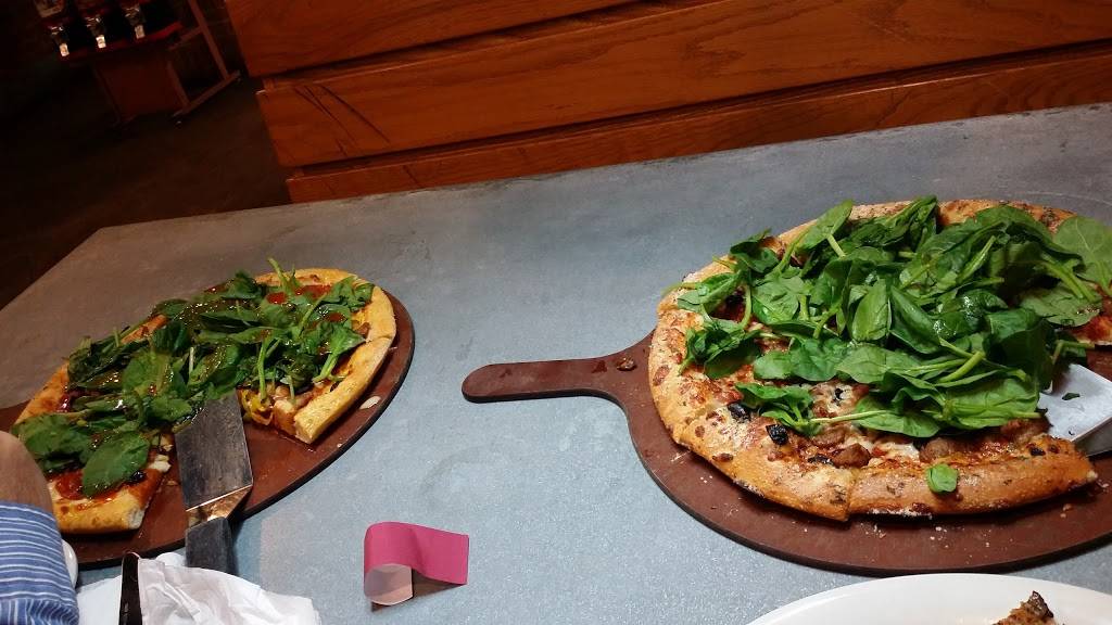 Pizza Hut | meal takeaway | 1028 St Andrews Blvd, Charleston, SC 29407, USA | 8435776633 OR +1 843-577-6633