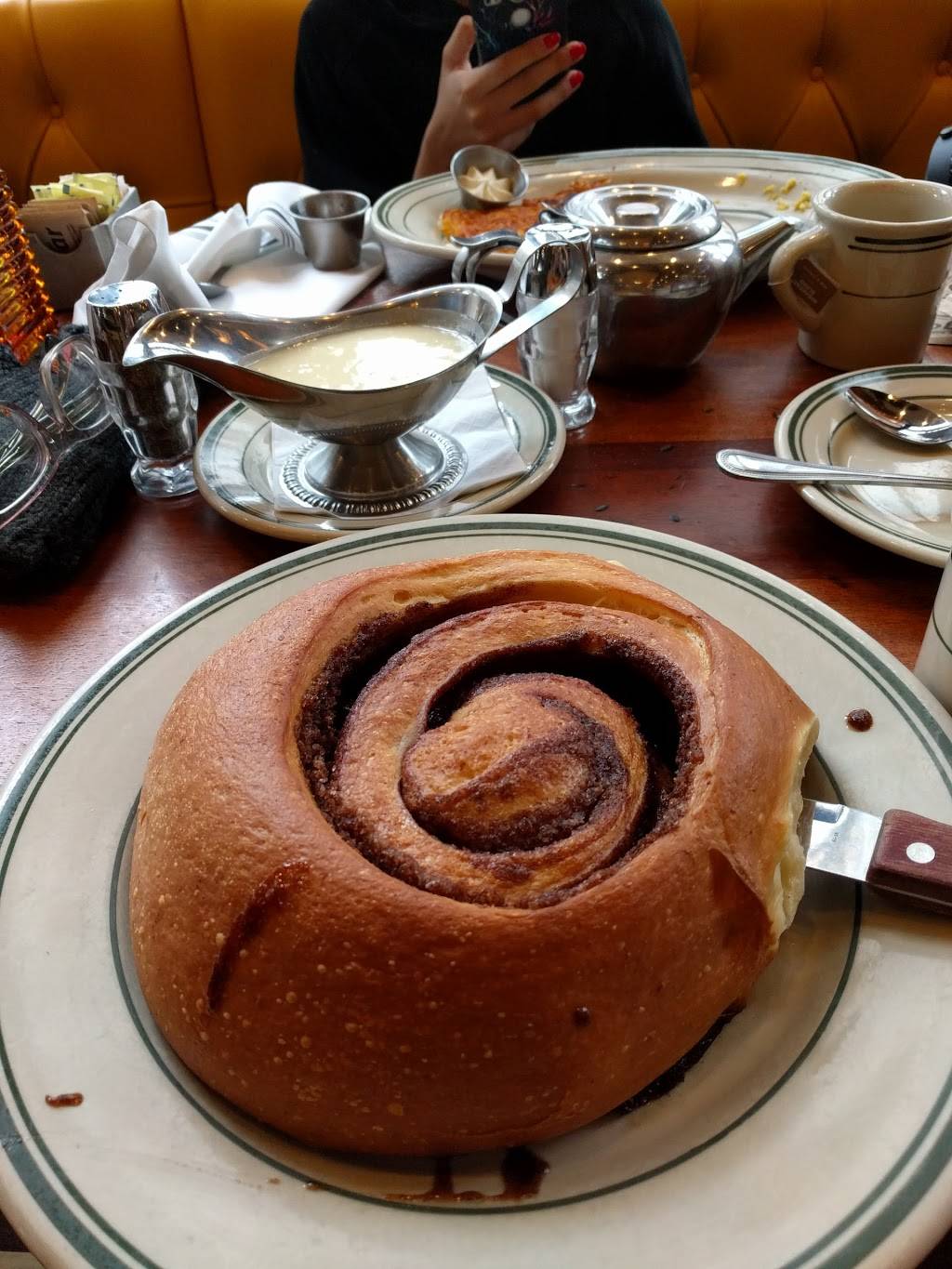 Teds Bulletin | cafe | 11948 Market St, Reston, VA 20190, USA | 7039569510 OR +1 703-956-9510