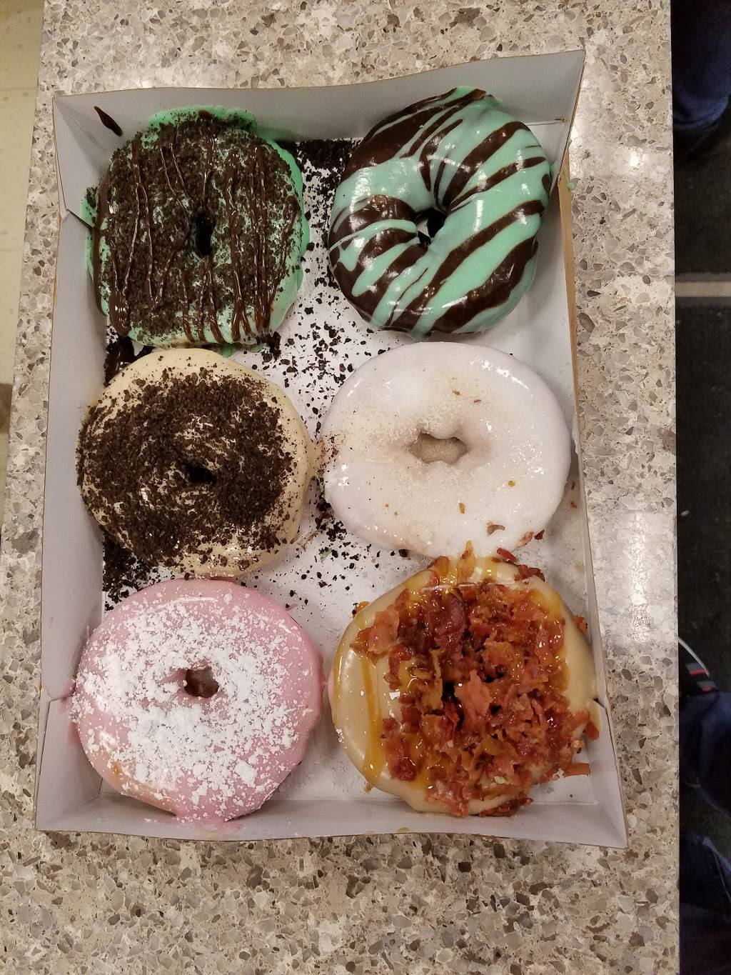 Duck Donuts | cafe | 10286 Bristow Center Dr, Bristow, VA 20136, USA | 5715354492 OR +1 571-535-4492