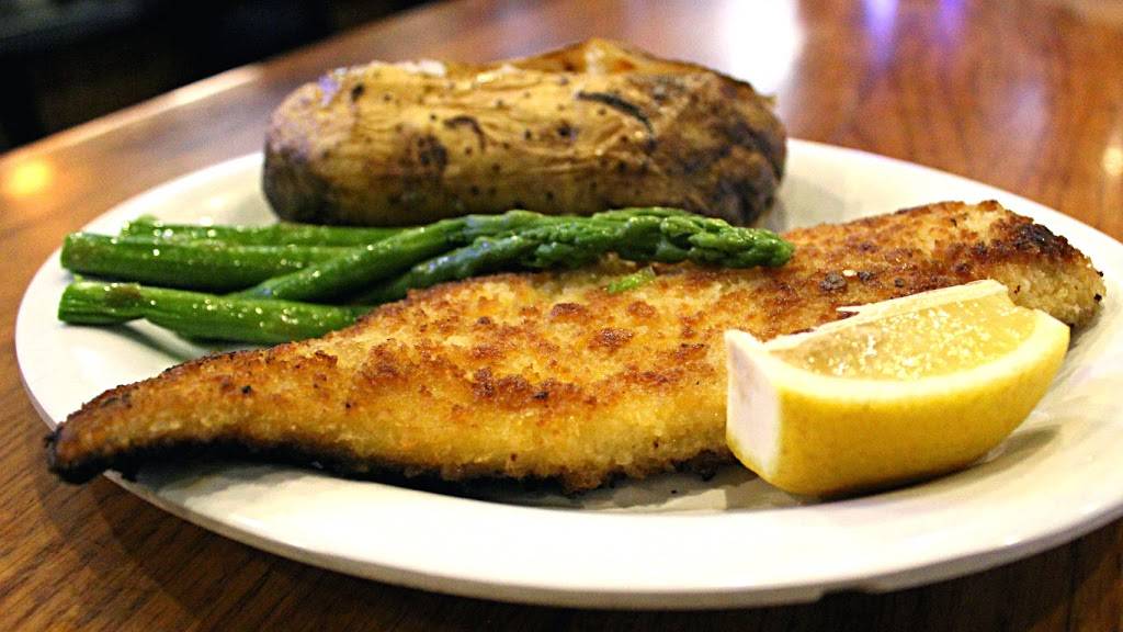 Village Tavern & Grill of Carol Stream | restaurant | 291 S Schmale Rd, Carol Stream, IL 60185, USA | 6306681101 OR +1 630-668-1101