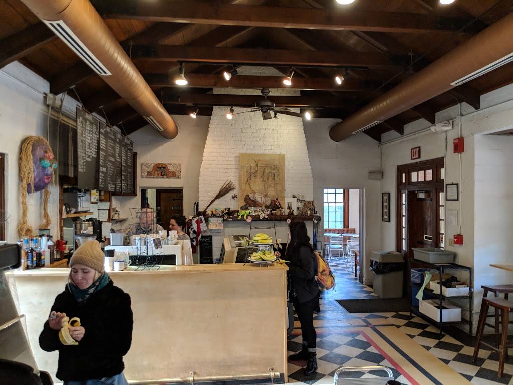 The Daily Grind | cafe | 273 Gooch Dr, Williamsburg, VA 23186, USA | 7572212918 OR +1 757-221-2918