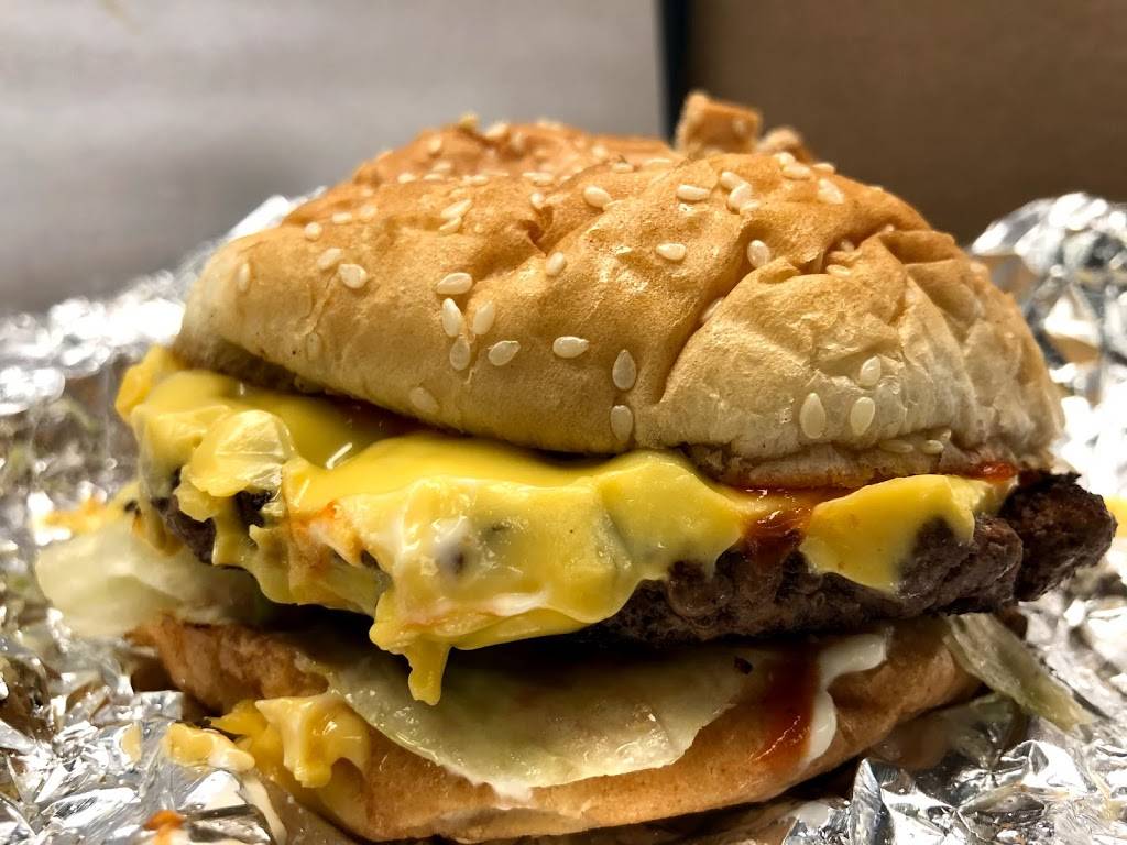 Twisted wings | restaurant | 8604 Bay Pkwy, Brooklyn, NY 11214, USA | 7182662433 OR +1 718-266-2433