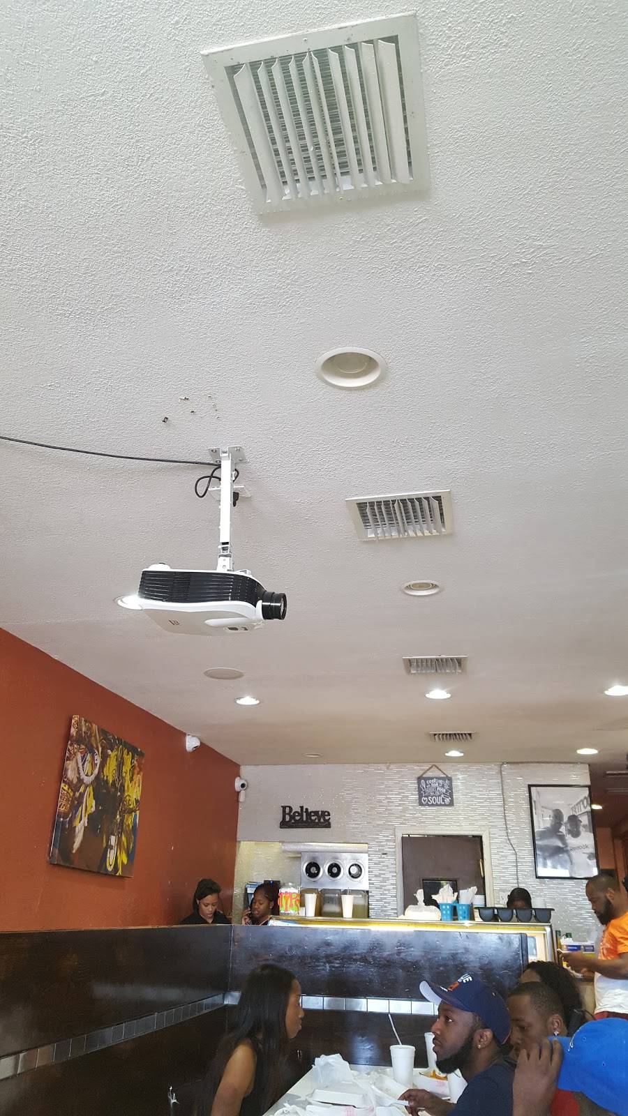 Lornas Caribbean & American Grill | restaurant | 19752 NW 27th Ave, Miami Gardens, FL 33056, USA | 3056239760 OR +1 305-623-9760