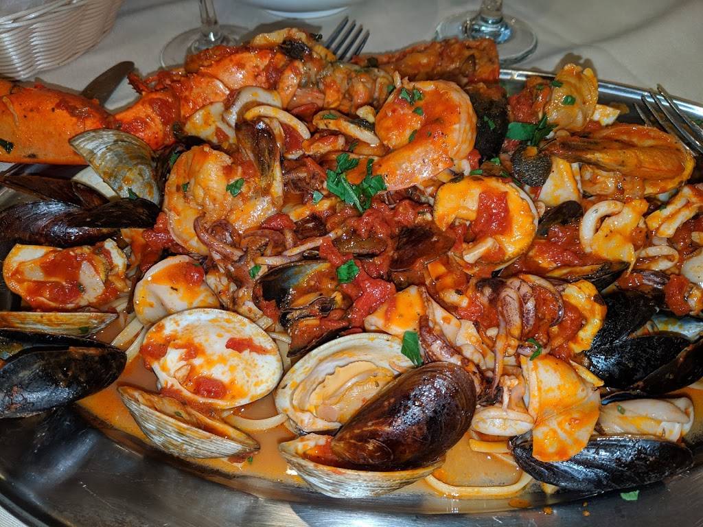 NOSTRO POSTO PIZZERIA & RISTORANTE | restaurant | 1048 Old Country Rd, Plainview, NY 11803, USA | 5162263900 OR +1 516-226-3900