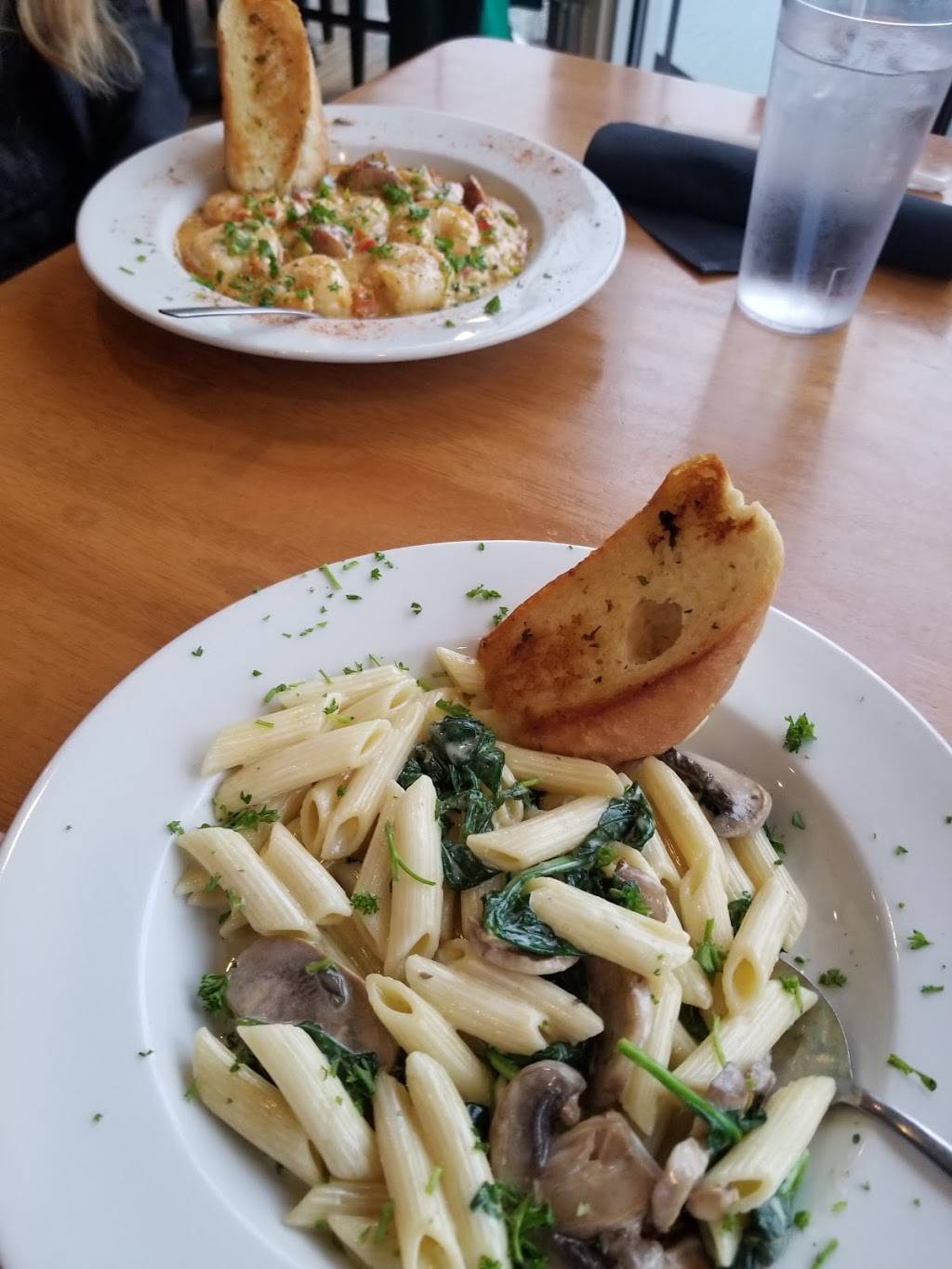 Dead Fish Grill | restaurant | 2207 Lake Rd, Belton, TX 76513, USA | 2549395771 OR +1 254-939-5771