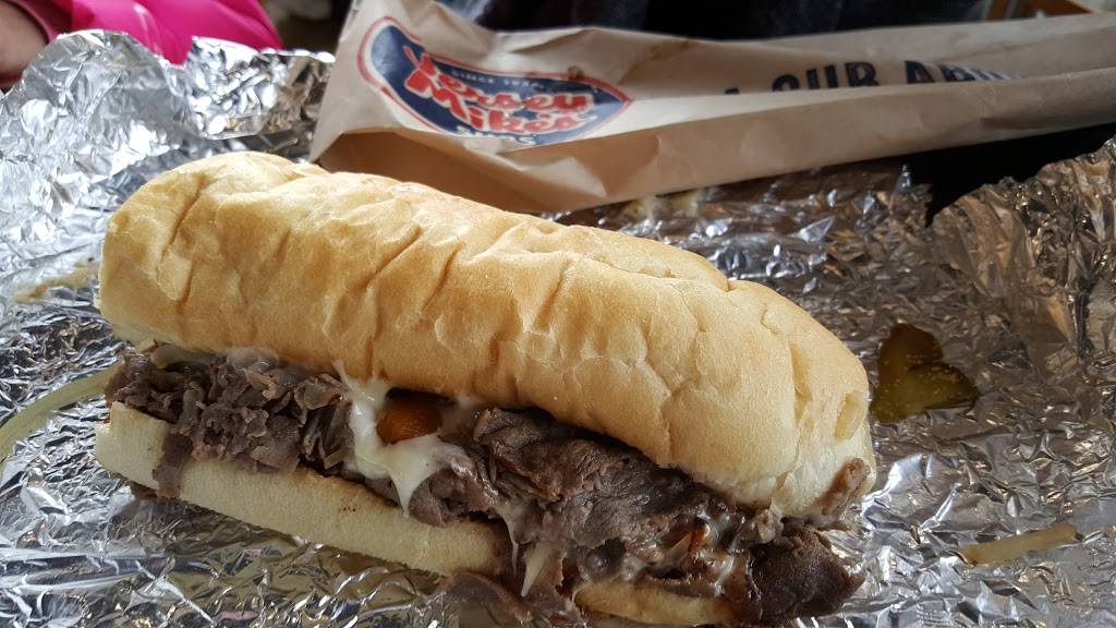 Jersey Mikes Subs | meal takeaway | 1911 Springwood Rd, York, PA 17403, USA | 7179001906 OR +1 717-900-1906