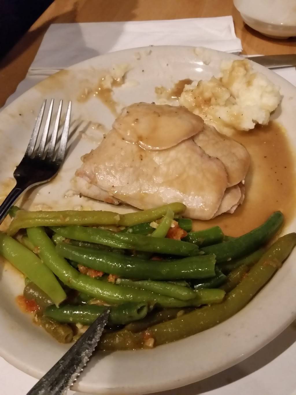 Jodys Club Forest | restaurant | 372 Forest Ave, Staten Island, NY 10301, USA | 7187276338 OR +1 718-727-6338