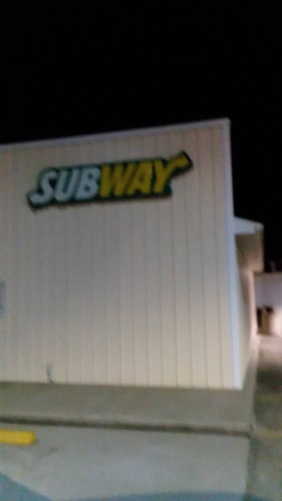 Subway | restaurant | 101 W Main St, Toledo, IL 62468, USA | 2178490004 OR +1 217-849-0004