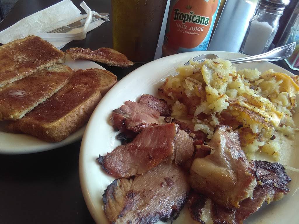 Maisons Fine Food | restaurant | 13031 Mack Ave, Detroit, MI 48215, USA | 3133317577 OR +1 313-331-7577