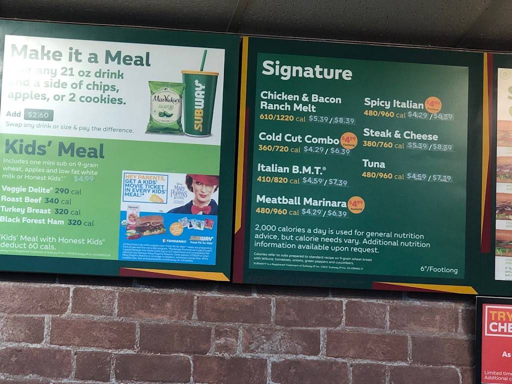 Subway | restaurant | 547 W Grove St, Middleborough, MA 02346, USA | 5089477875 OR +1 508-947-7875