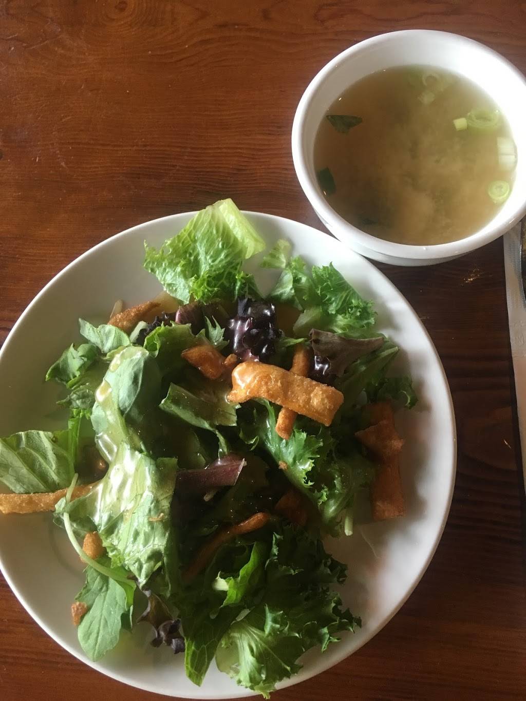 Genghix Asian Fusion | restaurant | 20855 Redwood Rd, Castro Valley, CA 94546, USA | 5105373862 OR +1 510-537-3862