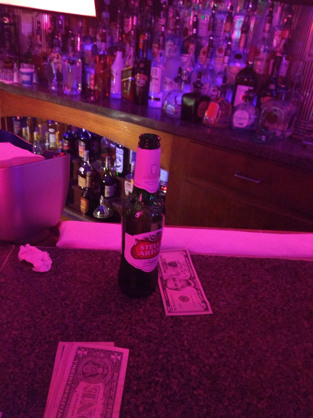 Alfonsos Bar | restaurant | 75-15 Broadway, Queens, NY 11373, USA | 7184581068 OR +1 718-458-1068