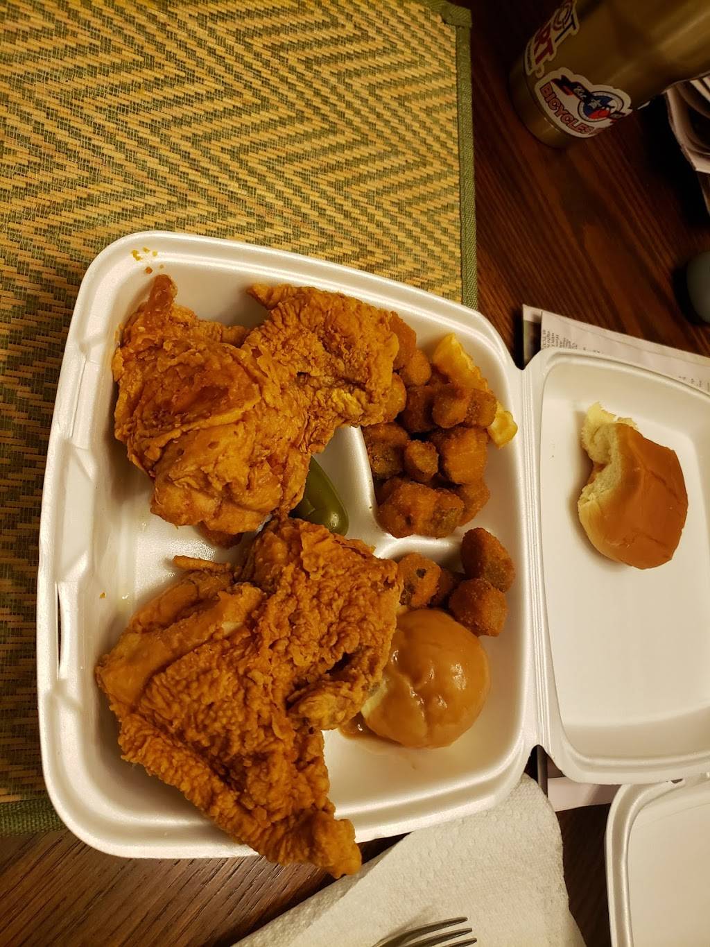 Lisas Chicken | restaurant | 4217 Bridge St, Fort Worth, TX 76103, USA | 8174573004 OR +1 817-457-3004