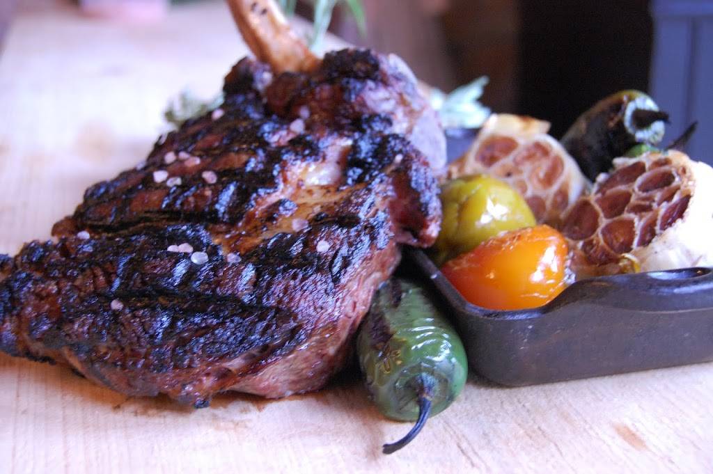 Redfire Grill & Steakhouse | restaurant | 400 Lantana Dr, Hockessin, DE 19707, USA | 3022352600 OR +1 302-235-2600