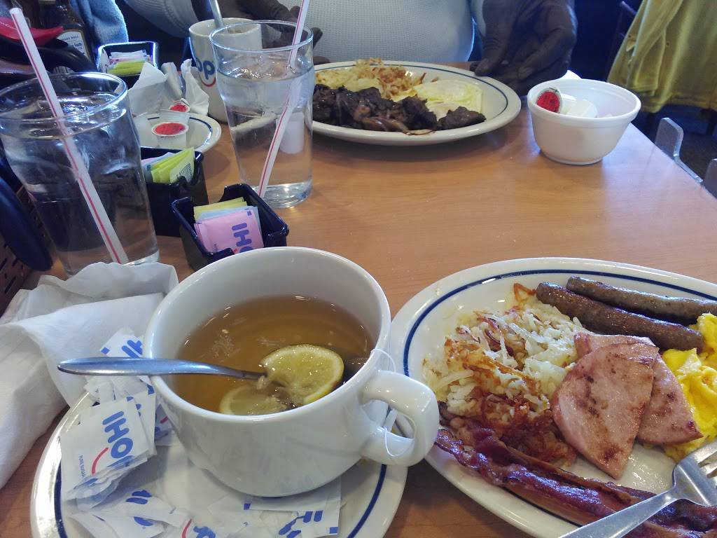 Checkers | restaurant | 111 Hartford St, Newark, NJ 07103, USA | 9738773026 OR +1 973-877-3026