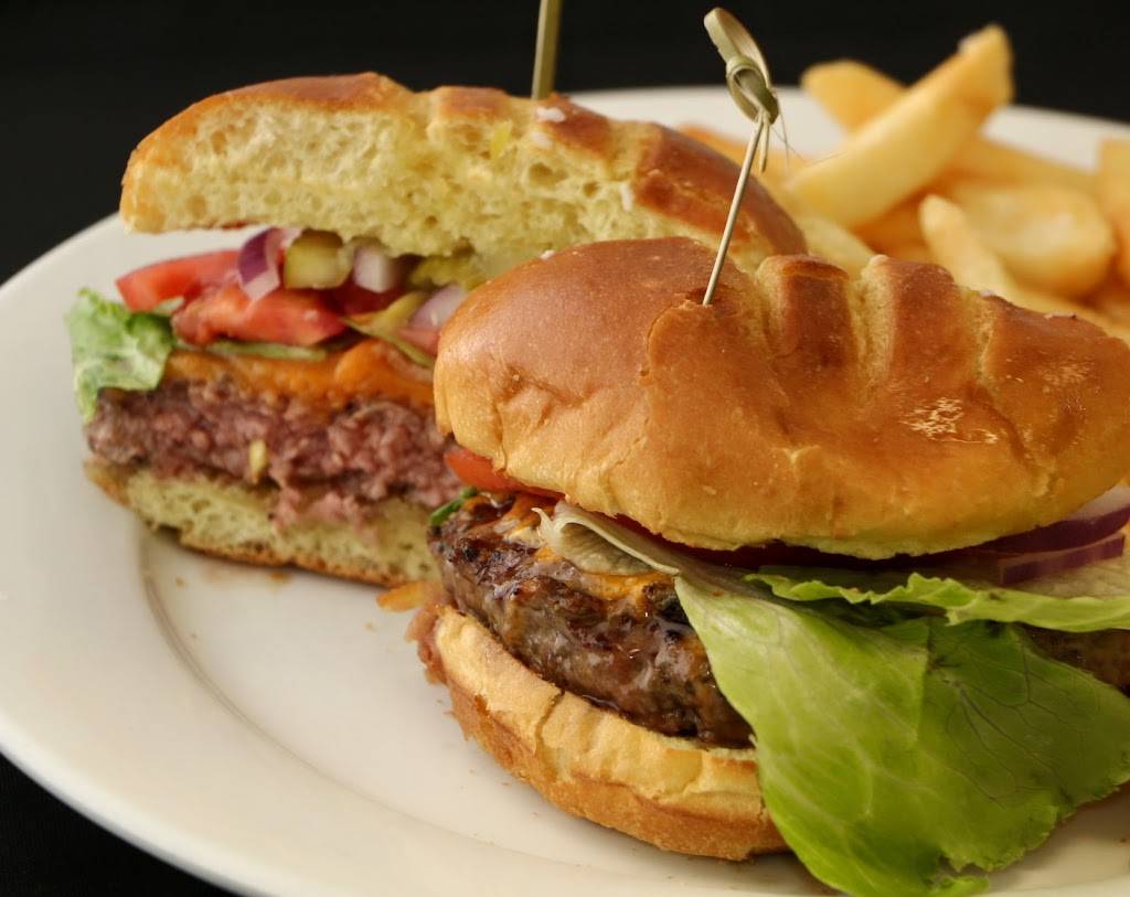 Big Fin Seafood Kitchen | restaurant | 8046 Via Dellagio Way Dellagio, Orlando, FL 32819, USA | 4076158888 OR +1 407-615-8888