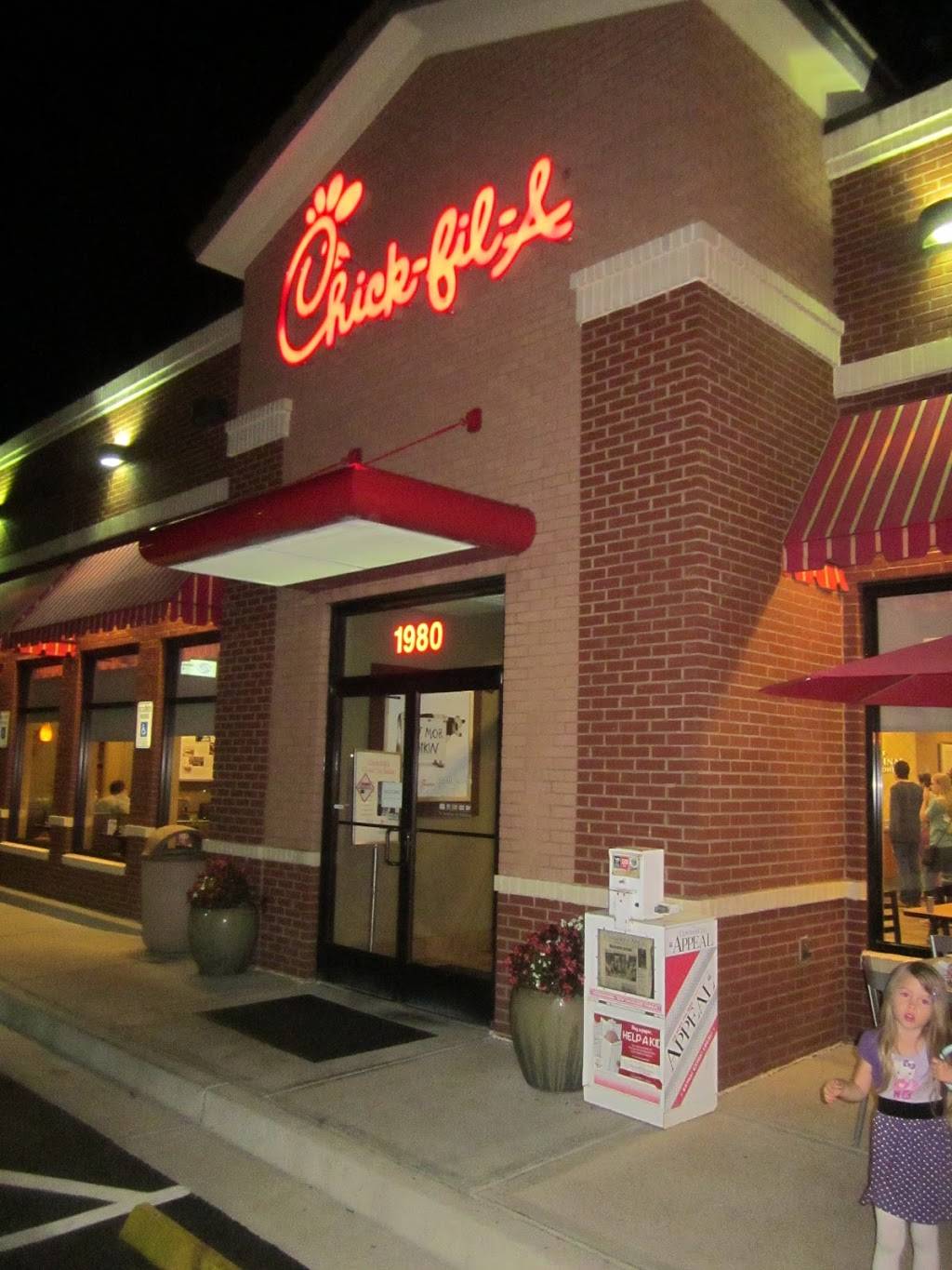 Chick-fil-A | restaurant | 1980 Union Ave, Memphis, TN 38104, USA | 9012720511 OR +1 901-272-0511
