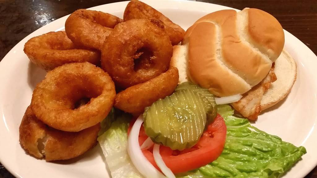 The Red Wagon | restaurant | 6950 Frontage Rd, Poseyville, IN 47633, USA | 8128742221 OR +1 812-874-2221