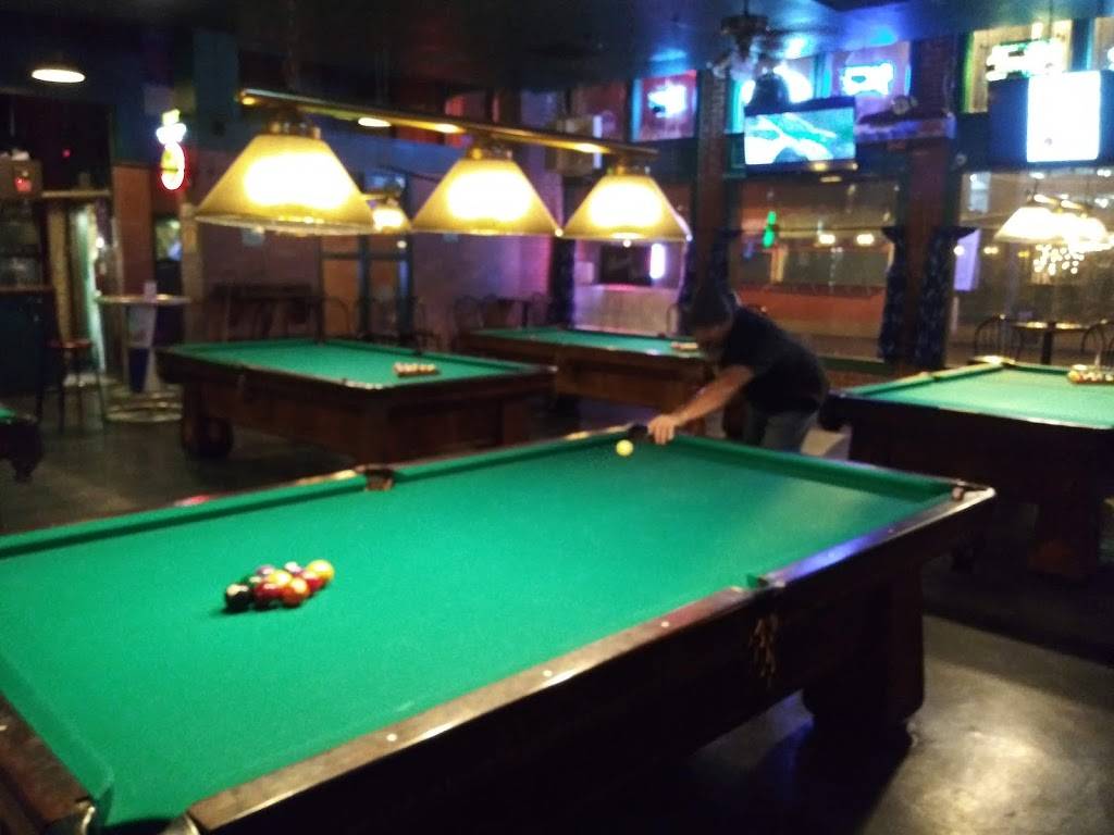 Peoples on Beale | restaurant | 323 Beale St, Memphis, TN 38103, USA | 9015237627 OR +1 901-523-7627