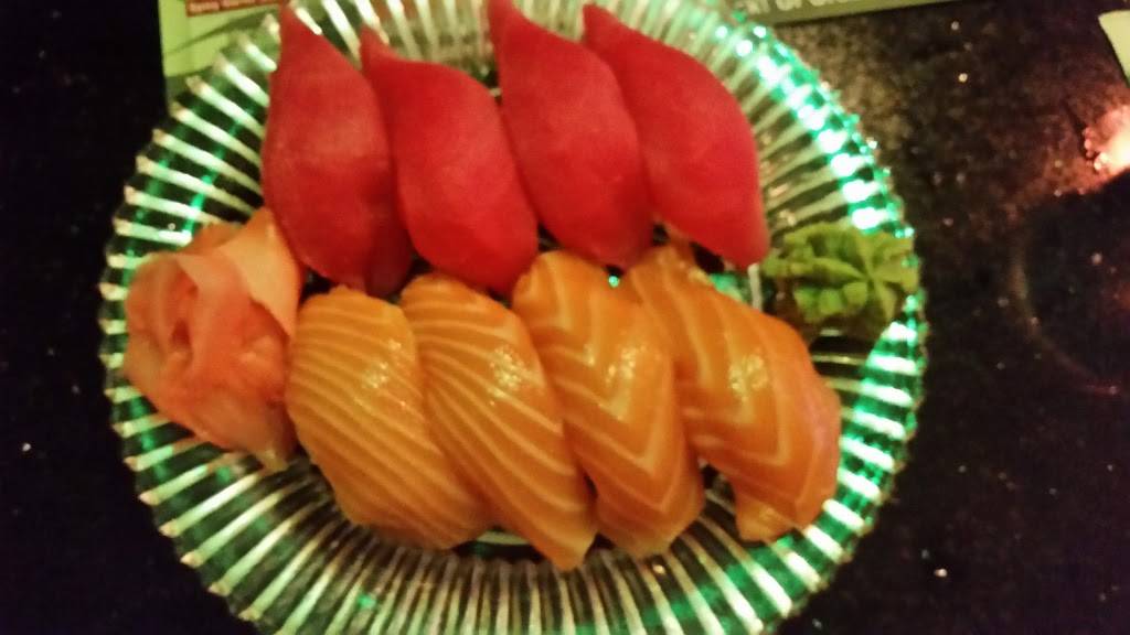 Yue Sun Restaurant | restaurant | 357 Georgetown Square, Wood Dale, IL 60191, USA | 6305952288 OR +1 630-595-2288