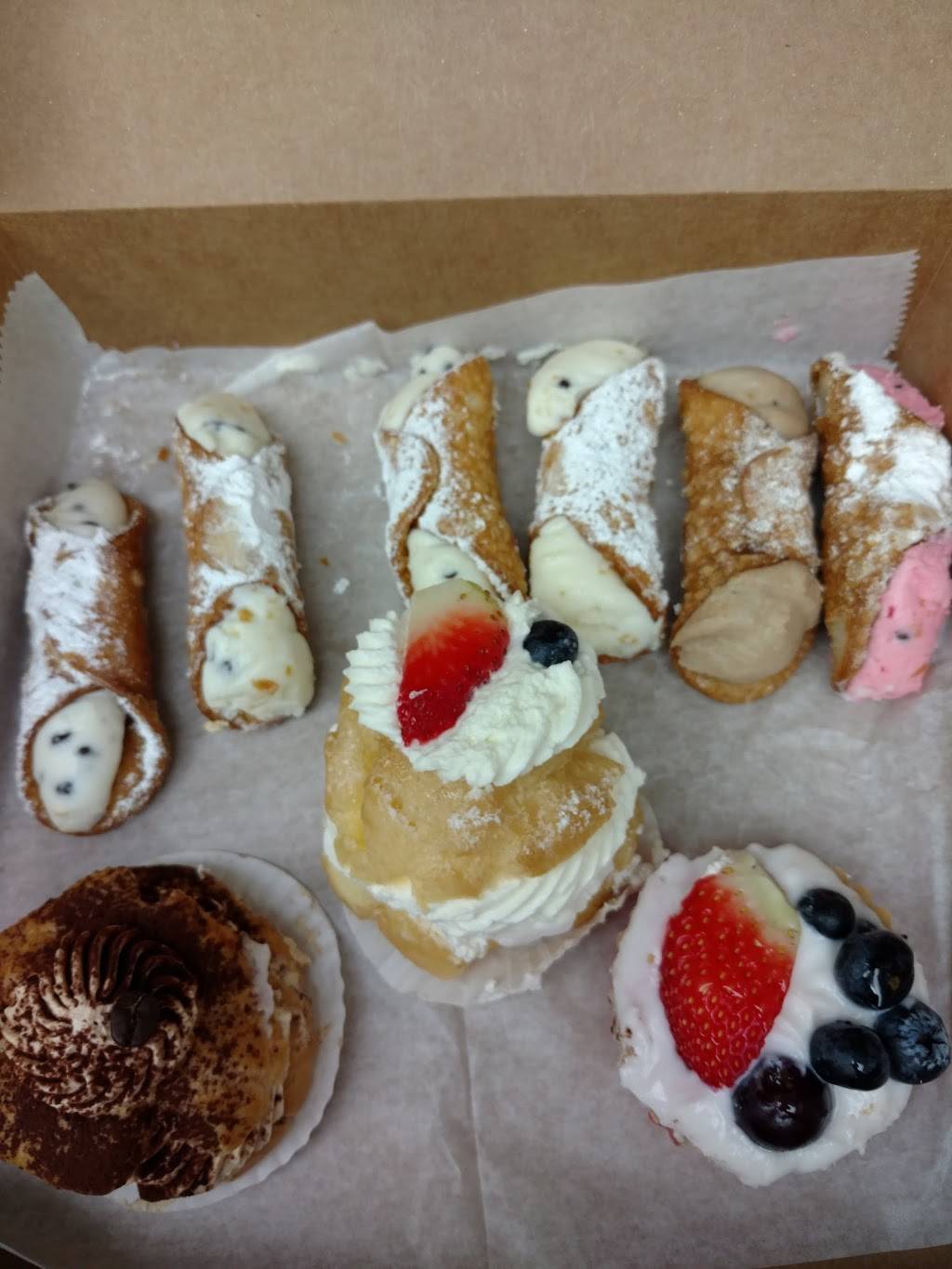 Amore Italian Market and Bakery | bakery | 4703 SW 16th Pl, Cape Coral, FL 33914, USA | 2398003938 OR +1 239-800-3938