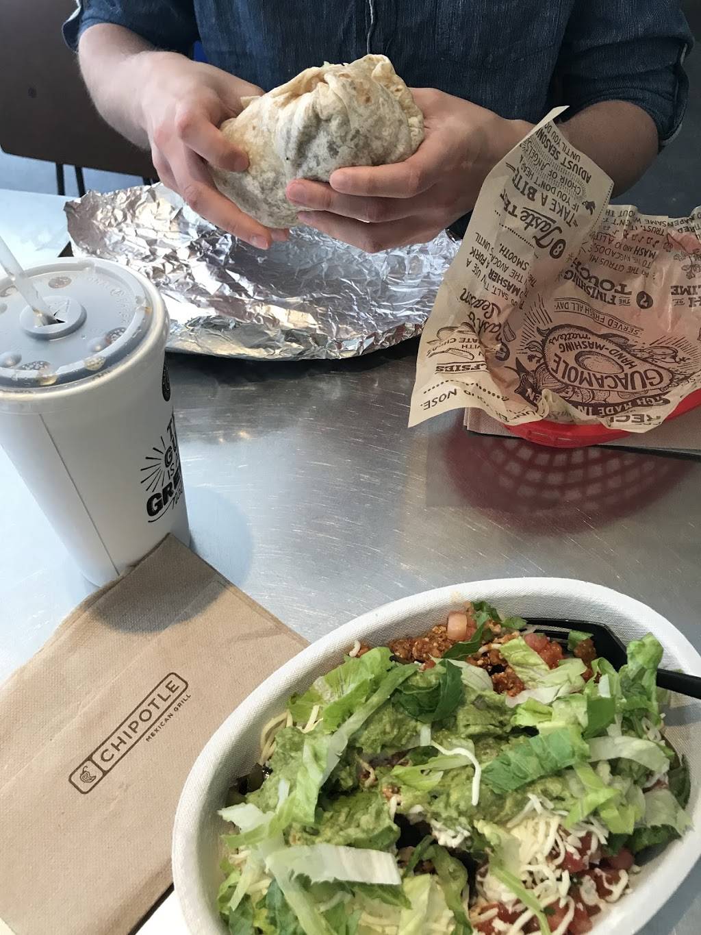 Chipotle Mexican Grill | restaurant | 864 Broadway FRNT 1, New York, NY 10003, USA | 2122537860 OR +1 212-253-7860