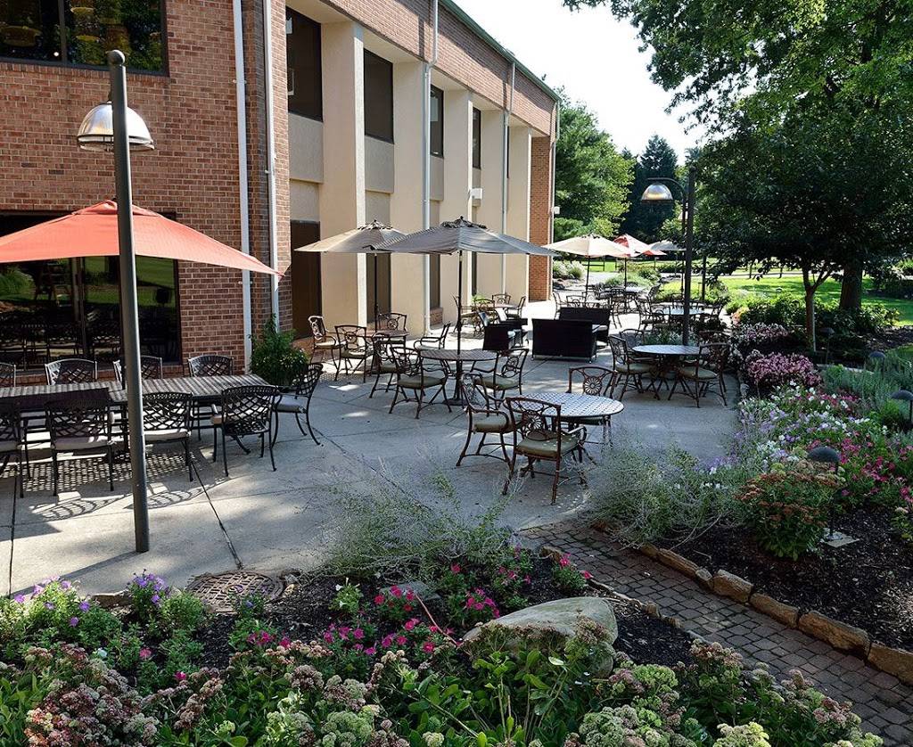 Turf Valley Resort | restaurant | 2700 Turf Valley Rd, Ellicott City, MD 21042, USA | 4104651500 OR +1 410-465-1500