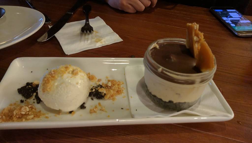 WildFin American Grill | restaurant | 835 NW Gilman Blvd, Issaquah, WA 98027, USA | 4254270127 OR +1 425-427-0127