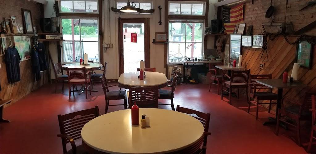 Pops Smokehouse & Grill Antiques | restaurant | 665 Main St, Whitesburg, GA 30185, USA | 7708366153 OR +1 770-836-6153