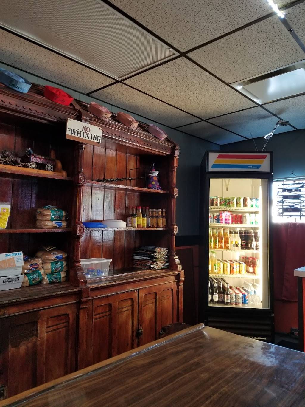 BRs Place | restaurant | 320 Main St, Maquon, IL 61458, USA | 3098753140 OR +1 309-875-3140