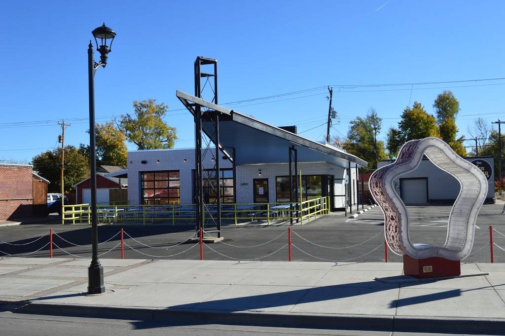 Snarfs Sandwiches | restaurant | 1490 S Broadway, Denver, CO 80210, USA | 7207877878 OR +1 720-787-7878